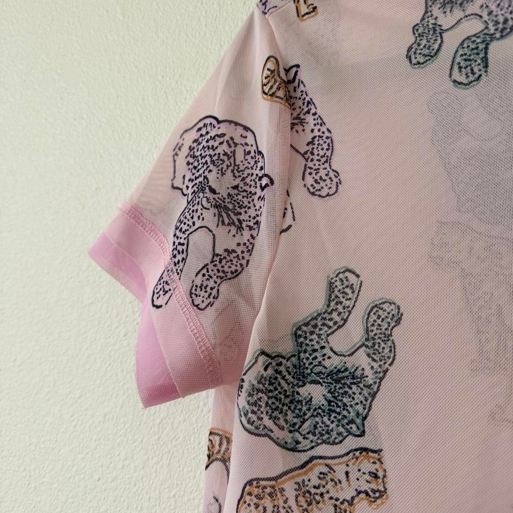Pink leopard print mesh top - Picture 2 of 4